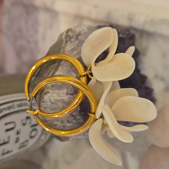 Sezane Flora Hoop Earrings, Statement, Paris Sophistication, VGUC, Garden Party - Picture 3 of 6